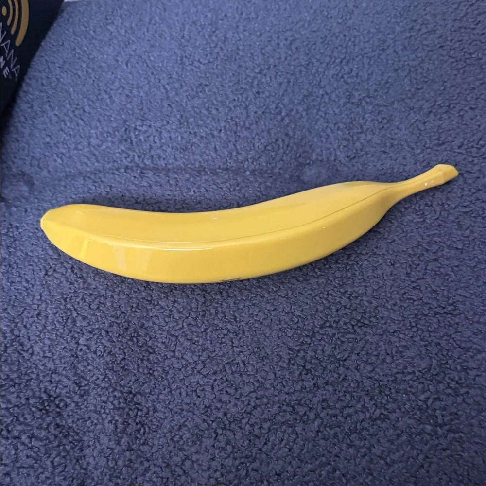 BANANAS Bluetooth Accessory